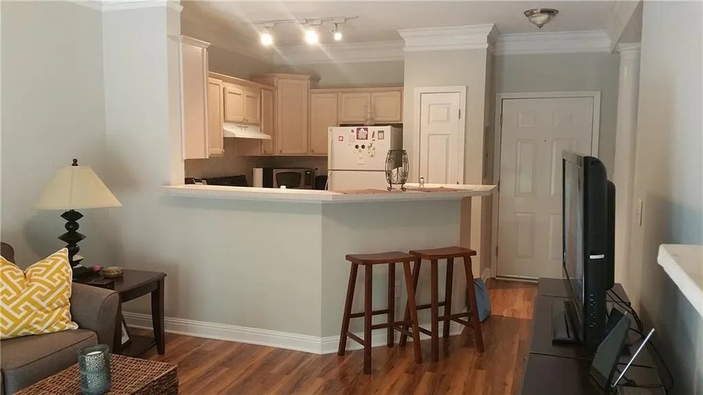 5559 Glenridge Drive Unit 1307, Sandy Springs, Georgia 30342, 1 Bedroom Bedrooms, ,1 BathroomBathrooms,Residential,Sold,5559 Glenridge Drive Unit 1307,5851967