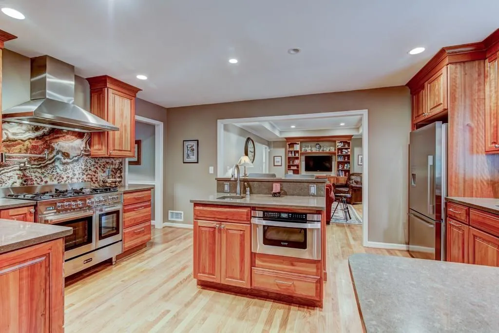 485 Riverside Parkway, Atlanta, Georgia 30328, 4 Bedrooms Bedrooms, ,2 BathroomsBathrooms,Residential,Sold,485 Riverside Parkway,6087817