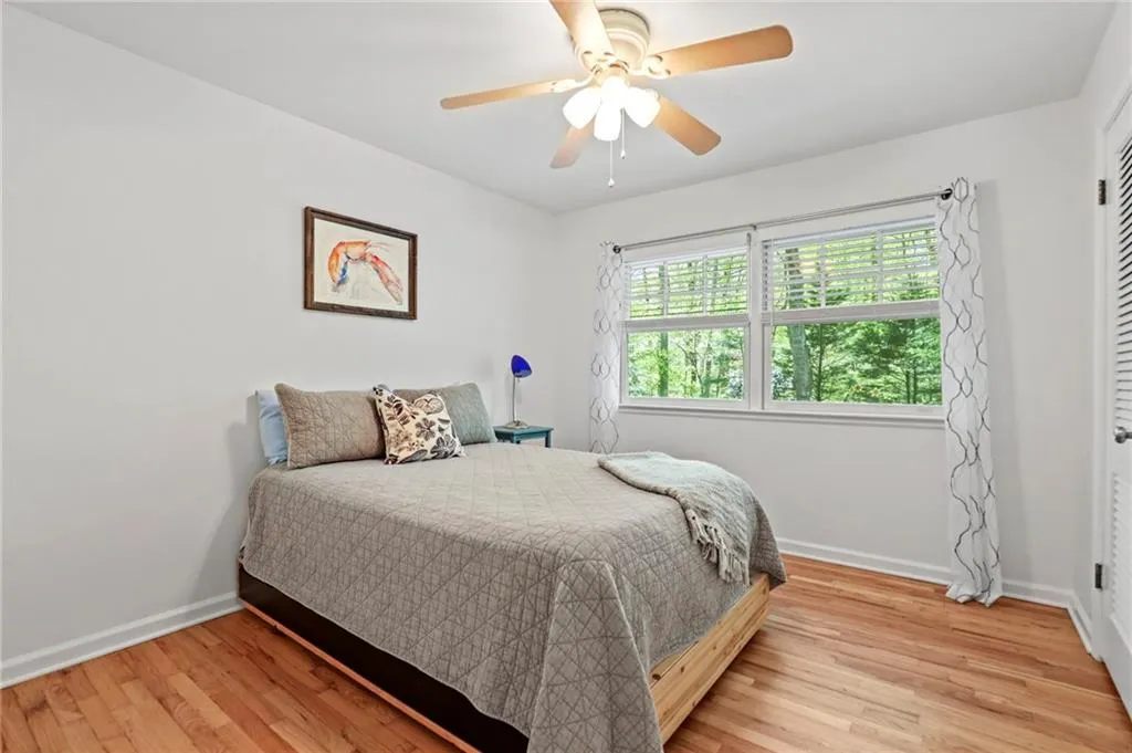 615 Amberidge Trail, Sandy Springs, Georgia 30328, 4 Bedrooms Bedrooms, ,2 BathroomsBathrooms,Residential,Sold,615 Amberidge Trail,7032321