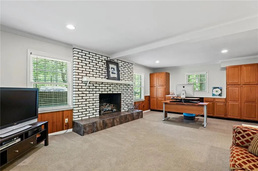 615 Amberidge Trail, Sandy Springs, Georgia 30328, 4 Bedrooms Bedrooms, ,2 BathroomsBathrooms,Residential,Sold,615 Amberidge Trail,7032321