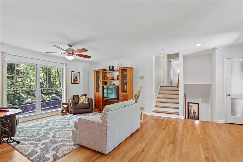 615 Amberidge Trail, Sandy Springs, Georgia 30328, 4 Bedrooms Bedrooms, ,2 BathroomsBathrooms,Residential,Sold,615 Amberidge Trail,7032321