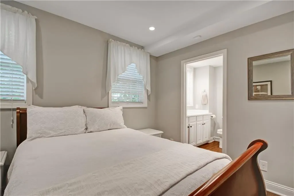 775 E Powderhorn Road Ne, Sandy Springs, Georgia 30342, 4 Bedrooms Bedrooms, ,3 BathroomsBathrooms,Residential,Sold,775 E Powderhorn Road Ne,6725380