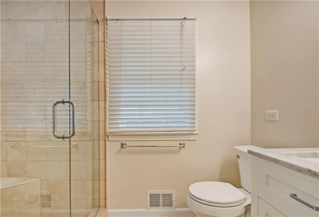 775 E Powderhorn Road Ne, Sandy Springs, Georgia 30342, 4 Bedrooms Bedrooms, ,3 BathroomsBathrooms,Residential,Sold,775 E Powderhorn Road Ne,6725380