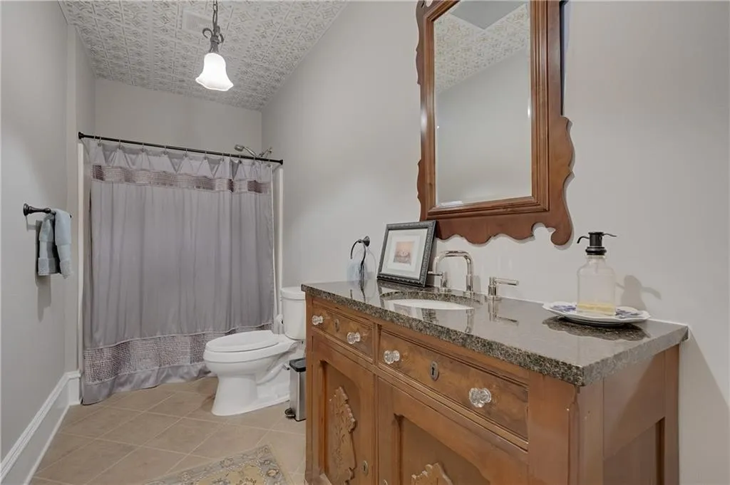510 Londonberry Road, Atlanta, Georgia 30327, 6 Bedrooms Bedrooms, 0 ,4 BathroomsBathrooms,Residential,For Sale,510 Londonberry Road,7776286
