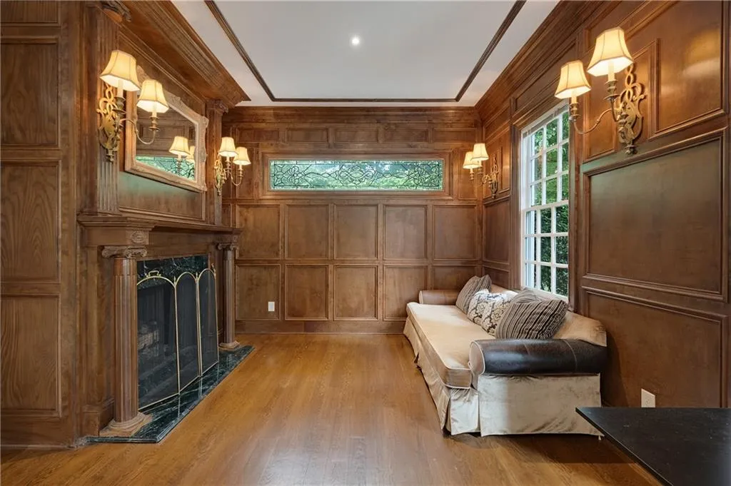 510 Londonberry Road, Atlanta, Georgia 30327, 6 Bedrooms Bedrooms, 0 ,4 BathroomsBathrooms,Residential,For Sale,510 Londonberry Road,7776286