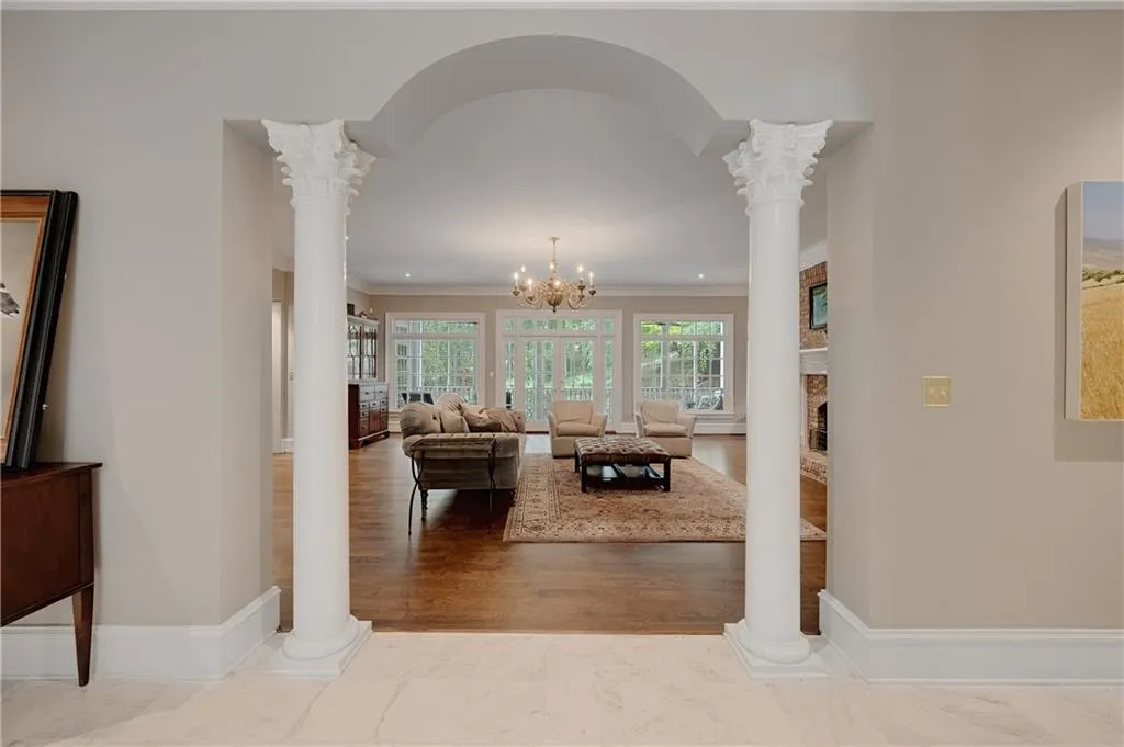 510 Londonberry Road, Atlanta, Georgia 30327, 6 Bedrooms Bedrooms, 0 ,4 BathroomsBathrooms,Residential,For Sale,510 Londonberry Road,7776286