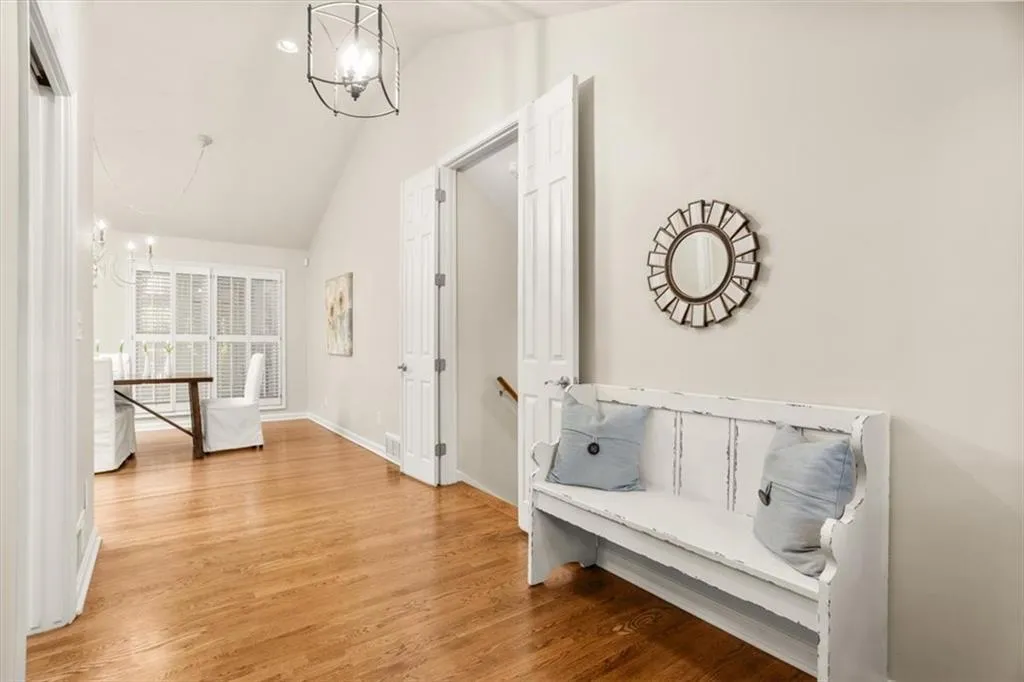 5114 N Ivy Road Ne, Atlanta, Georgia 30342, 4 Bedrooms Bedrooms, ,3 BathroomsBathrooms,Residential,For Sale,5114 N Ivy Road Ne,7658366