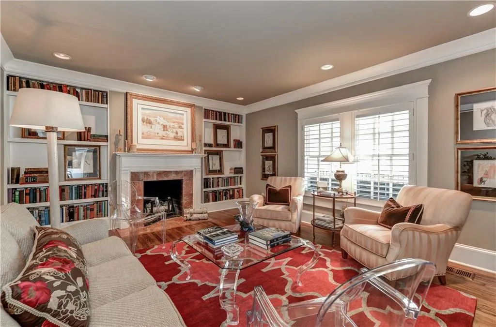 699 E Paces Ferry Road Ne, Atlanta, Georgia 30305, 6 Bedrooms Bedrooms, ,6 BathroomsBathrooms,Residential,Sold,699 E Paces Ferry Road Ne,5600688