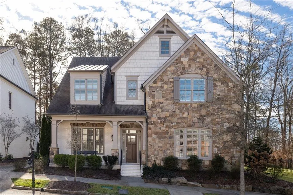 4774 Wieuca Road Ne, Atlanta, Georgia 30342, 4 Bedrooms Bedrooms, 0 ,4 BathroomsBathrooms,Residential,For Sale,4774 Wieuca Road Ne,7706369