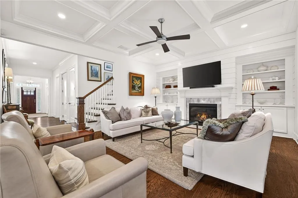 4774 Wieuca Road Ne, Atlanta, Georgia 30342, 4 Bedrooms Bedrooms, 0 ,4 BathroomsBathrooms,Residential,For Sale,4774 Wieuca Road Ne,7706369
