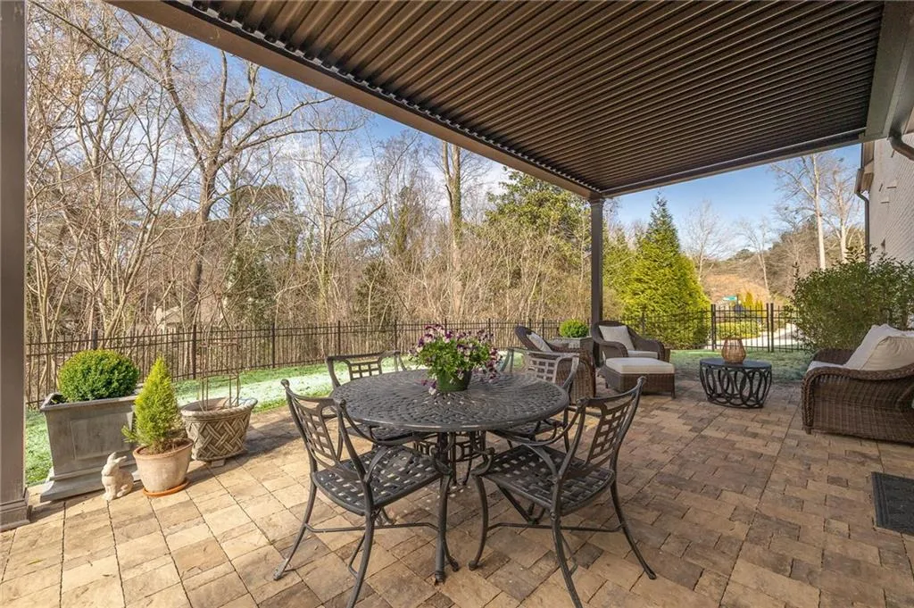4774 Wieuca Road Ne, Atlanta, Georgia 30342, 4 Bedrooms Bedrooms, 0 ,4 BathroomsBathrooms,Residential,For Sale,4774 Wieuca Road Ne,7706369