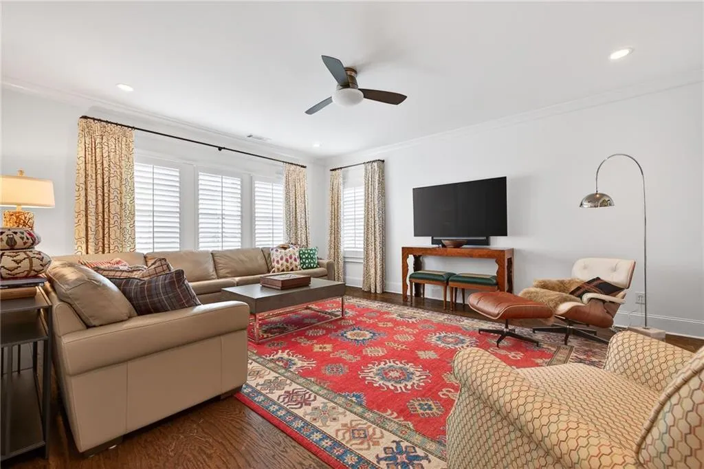 4774 Wieuca Road Ne, Atlanta, Georgia 30342, 4 Bedrooms Bedrooms, 0 ,4 BathroomsBathrooms,Residential,For Sale,4774 Wieuca Road Ne,7706369