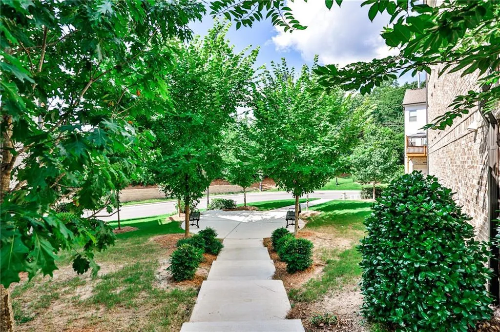 4213 Deming Circle, Atlanta, Georgia 30342, 2 Bedrooms Bedrooms, ,2 BathroomsBathrooms,Residential,Sold,4213 Deming Circle,7083715