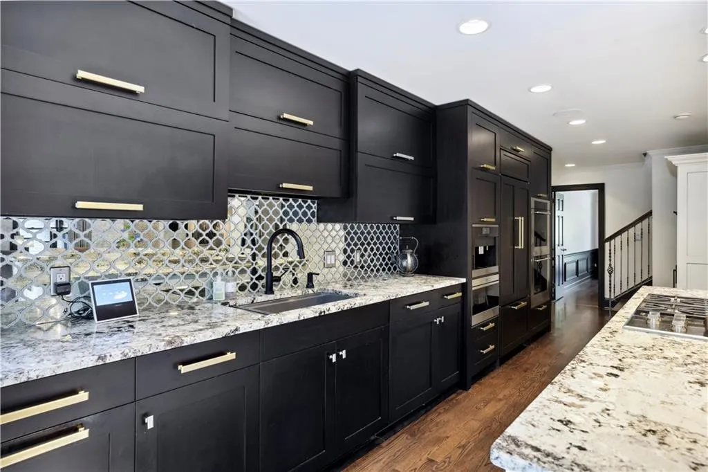 6145 Riverwood Drive, Sandy Springs, Georgia 30328, 6 Bedrooms Bedrooms, ,4 BathroomsBathrooms,Residential,Sold,6145 Riverwood Drive,7239291