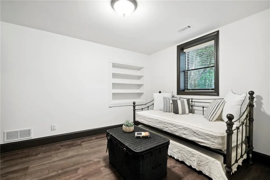 6145 Riverwood Drive, Sandy Springs, Georgia 30328, 6 Bedrooms Bedrooms, ,4 BathroomsBathrooms,Residential,Sold,6145 Riverwood Drive,7239291