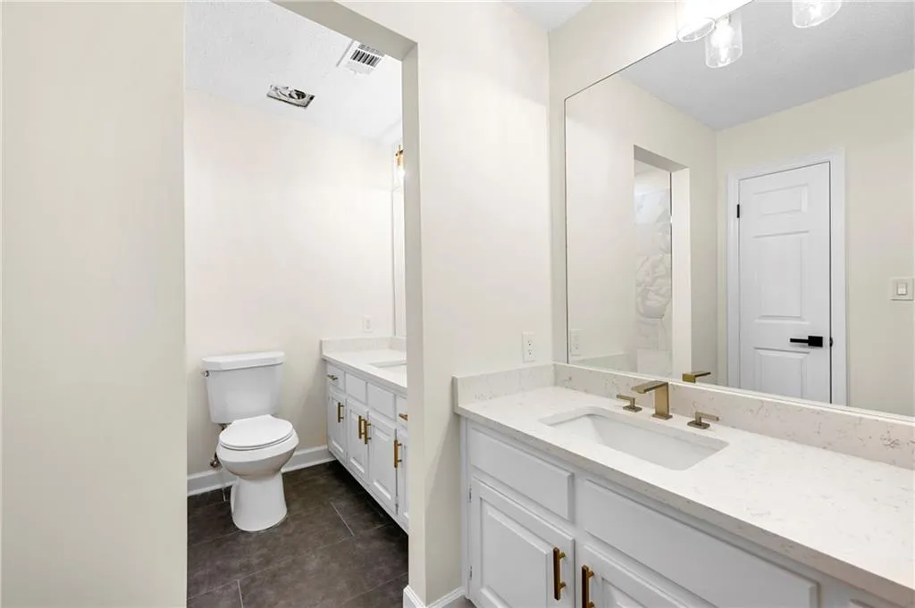 344 The Chace, Sandy Springs, Georgia 30328, 4 Bedrooms Bedrooms, ,3 BathroomsBathrooms,Residential,Sold,344 The Chace,7122206