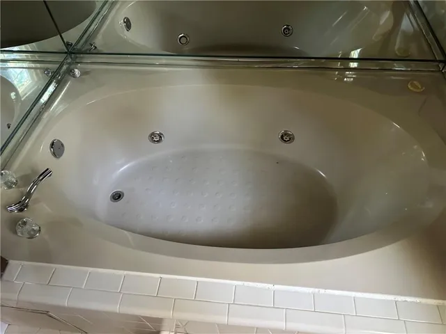 1170