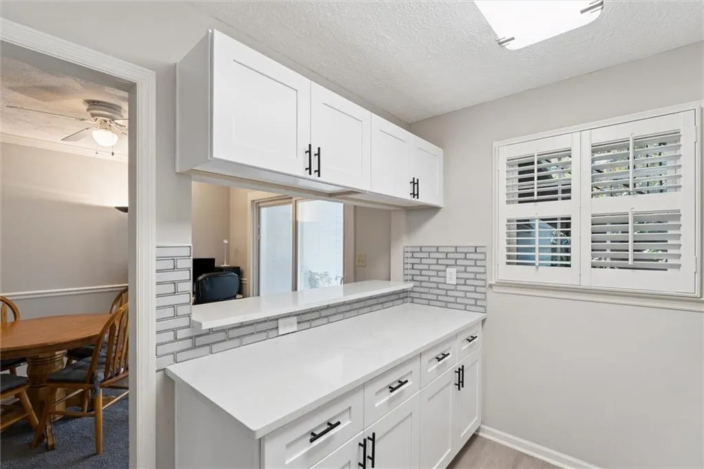 6700 Roswell Road Unit 31b, Atlanta, Georgia 30328, 2 Bedrooms Bedrooms, ,2 BathroomsBathrooms,Residential,For Sale,6700 Roswell Road Unit 31b,7737489