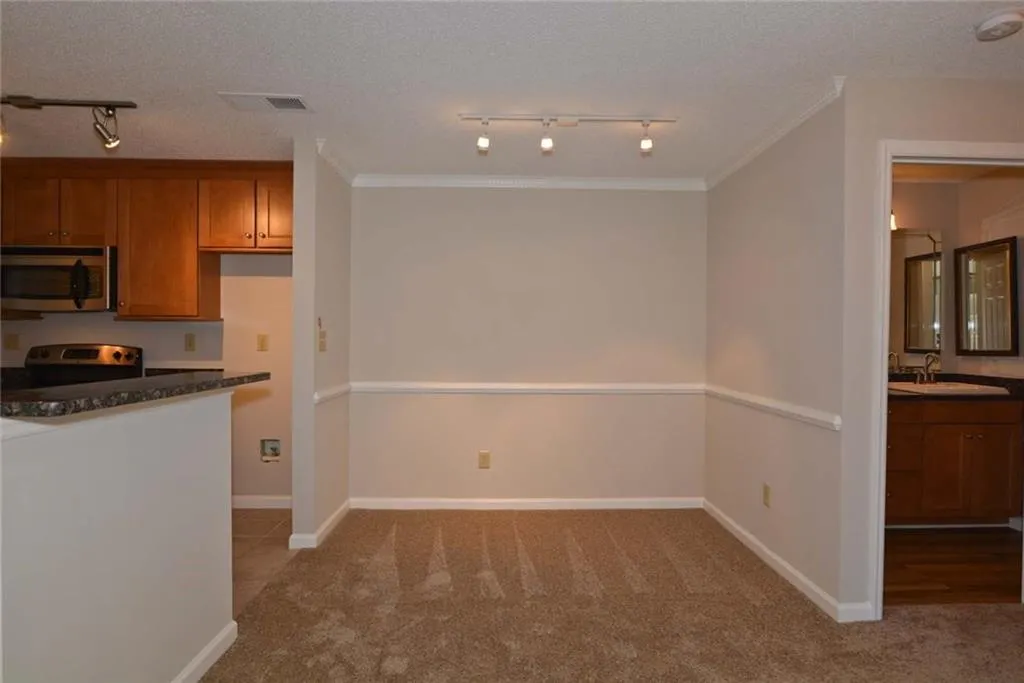 534 Granville Court, Sandy Springs, Georgia 30328, 1 Bedroom Bedrooms, ,1 BathroomBathrooms,Residential,Sold,534 Granville Court,6104208