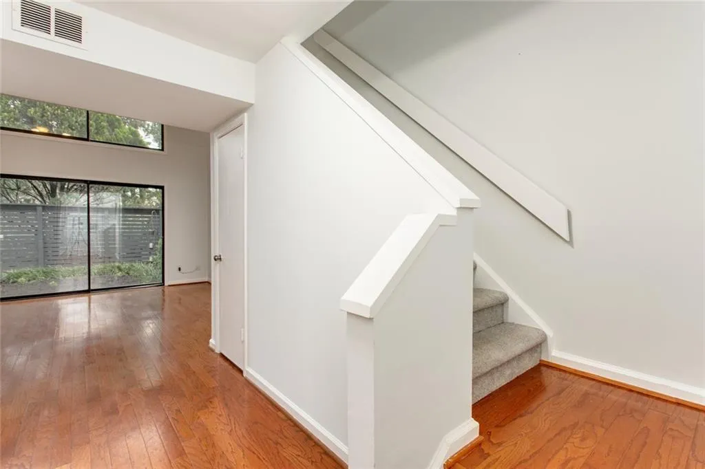 21 Forrest Place, Atlanta, Georgia 30328, 3 Bedrooms Bedrooms, ,3 BathroomsBathrooms,Residential,Sold,21 Forrest Place,6855332