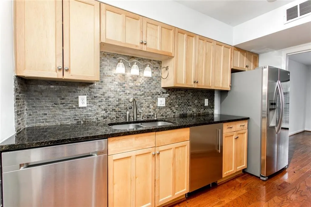 21 Forrest Place, Atlanta, Georgia 30328, 3 Bedrooms Bedrooms, ,3 BathroomsBathrooms,Residential,Sold,21 Forrest Place,6855332