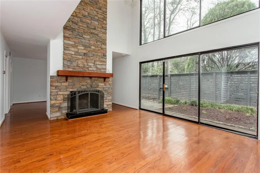 21 Forrest Place, Atlanta, Georgia 30328, 3 Bedrooms Bedrooms, ,3 BathroomsBathrooms,Residential,Sold,21 Forrest Place,6855332