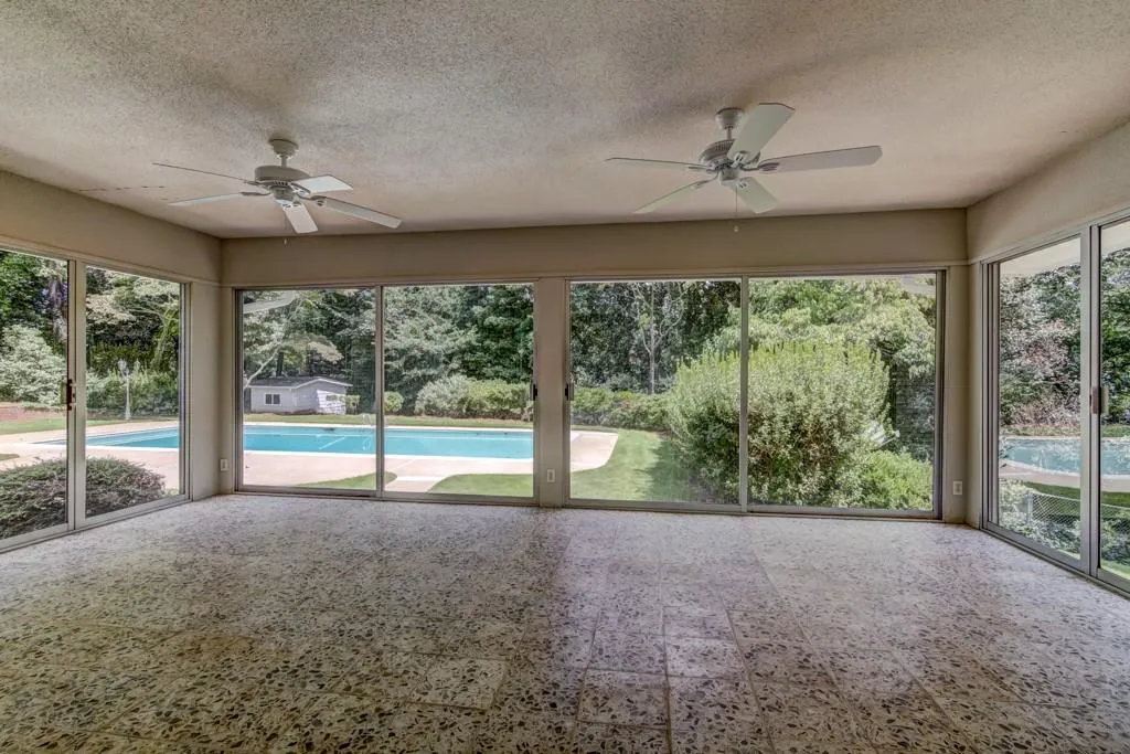 4785 Brinkley Lane, Sandy Springs, Georgia 30342, 5 Bedrooms Bedrooms, ,3 BathroomsBathrooms,Residential,Sold,4785 Brinkley Lane,6974317