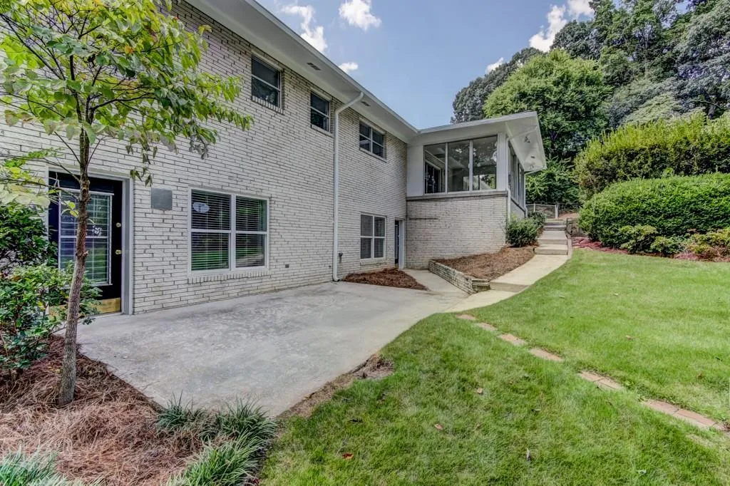 4785 Brinkley Lane, Sandy Springs, Georgia 30342, 5 Bedrooms Bedrooms, ,3 BathroomsBathrooms,Residential,Sold,4785 Brinkley Lane,6974317