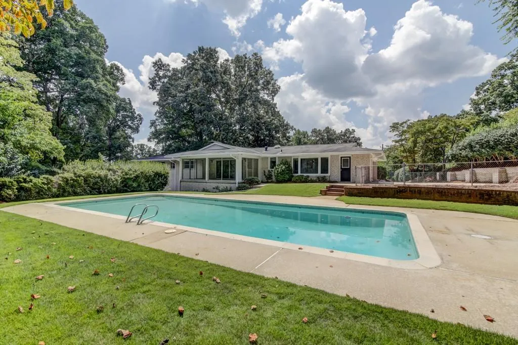 4785 Brinkley Lane, Sandy Springs, Georgia 30342, 5 Bedrooms Bedrooms, ,3 BathroomsBathrooms,Residential,Sold,4785 Brinkley Lane,6974317