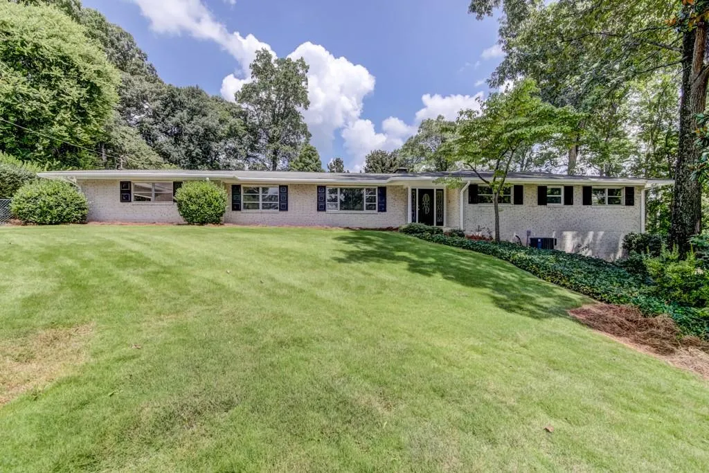 4785 Brinkley Lane, Sandy Springs, Georgia 30342, 5 Bedrooms Bedrooms, ,3 BathroomsBathrooms,Residential,Sold,4785 Brinkley Lane,6974317