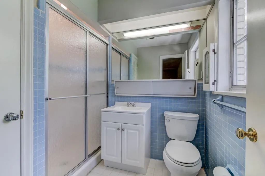 4785 Brinkley Lane, Sandy Springs, Georgia 30342, 5 Bedrooms Bedrooms, ,3 BathroomsBathrooms,Residential,Sold,4785 Brinkley Lane,6974317