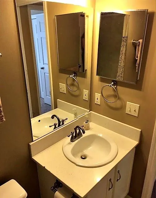 405 Garden Court, Atlanta, Georgia 30328, 3 Bedrooms Bedrooms, ,2 BathroomsBathrooms,Residential,Sold,405 Garden Court,5828797