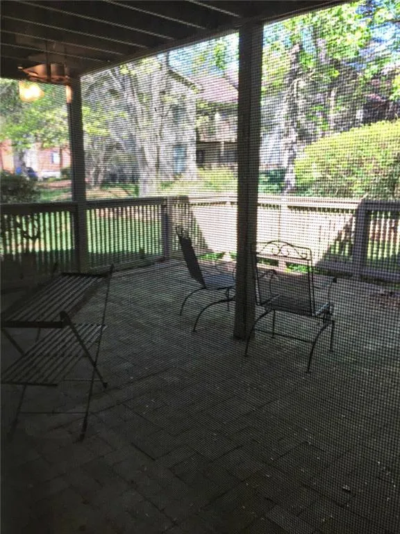 405 Garden Court, Atlanta, Georgia 30328, 3 Bedrooms Bedrooms, ,2 BathroomsBathrooms,Residential,Sold,405 Garden Court,5828797