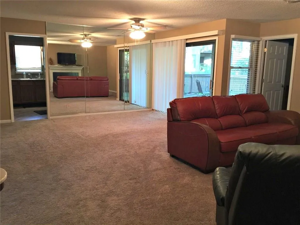 405 Garden Court, Atlanta, Georgia 30328, 3 Bedrooms Bedrooms, ,2 BathroomsBathrooms,Residential,Sold,405 Garden Court,5828797