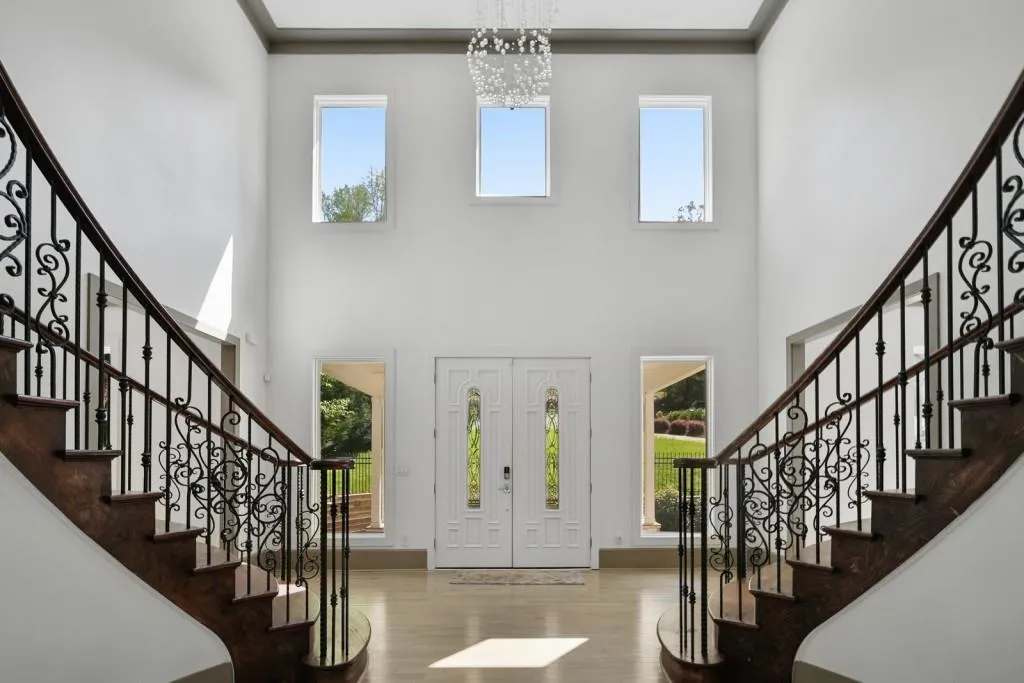 545 Cutwater Trail, Atlanta, Georgia 30328, 6 Bedrooms Bedrooms, ,6 BathroomsBathrooms,Residential,Sold,545 Cutwater Trail,7033120