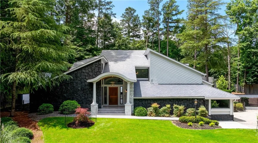 4070 Whitewater Creek Road, Atlanta, Georgia 30327