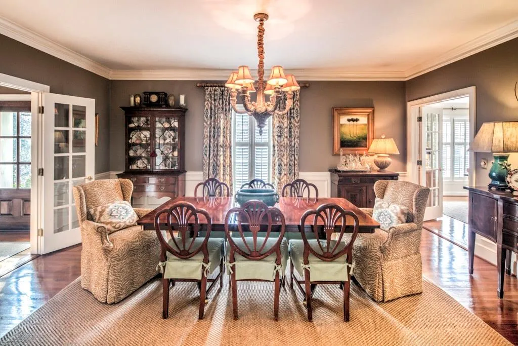 480 Forestdale Drive, Atlanta, Georgia 30342, 5 Bedrooms Bedrooms, ,3 BathroomsBathrooms,Residential,Sold,480 Forestdale Drive,5948895
