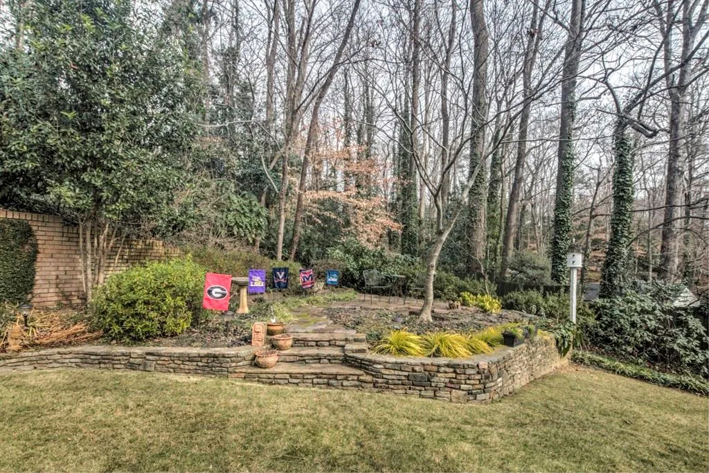 480 Forestdale Drive, Atlanta, Georgia 30342, 5 Bedrooms Bedrooms, ,3 BathroomsBathrooms,Residential,Sold,480 Forestdale Drive,5948895