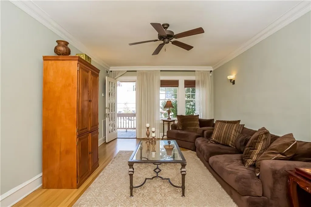 2 Collier Road Nw Unit 5, Atlanta, Georgia 30309, 1 Bedroom Bedrooms, ,1 BathroomBathrooms,Residential,Sold,2 Collier Road Nw Unit 5,5757579