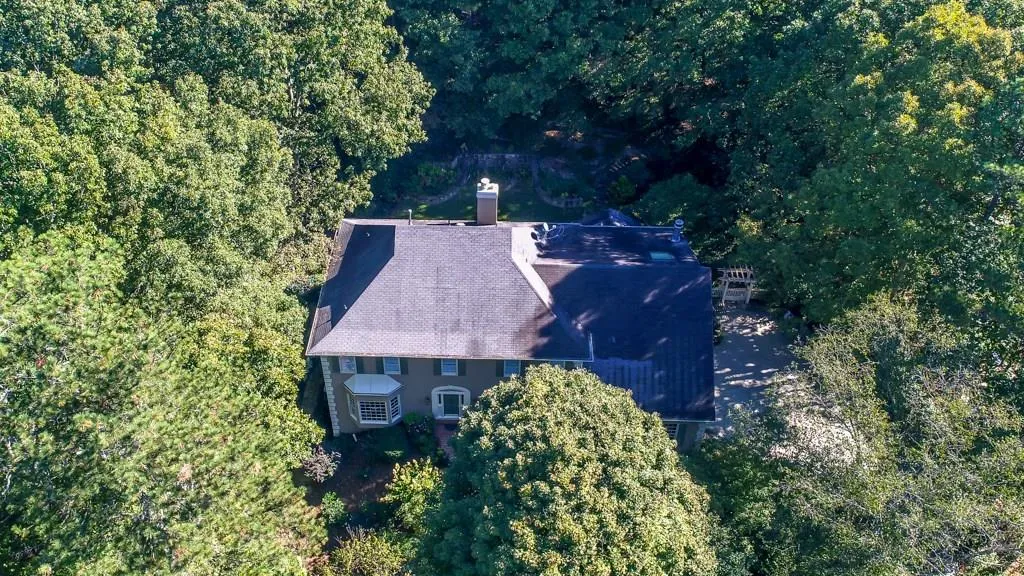 9590 Huntcliff Trace, Sandy Springs, Georgia 30350, 5 Bedrooms Bedrooms, ,5 BathroomsBathrooms,Residential,Sold,9590 Huntcliff Trace,5924291