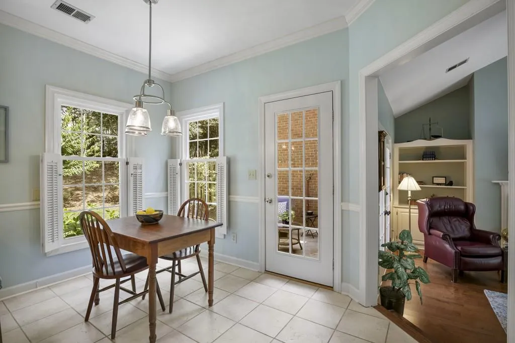16 Vernon Glen Court, Atlanta, Georgia 30338, 3 Bedrooms Bedrooms, ,2 BathroomsBathrooms,Residential,Sold,16 Vernon Glen Court,7245877