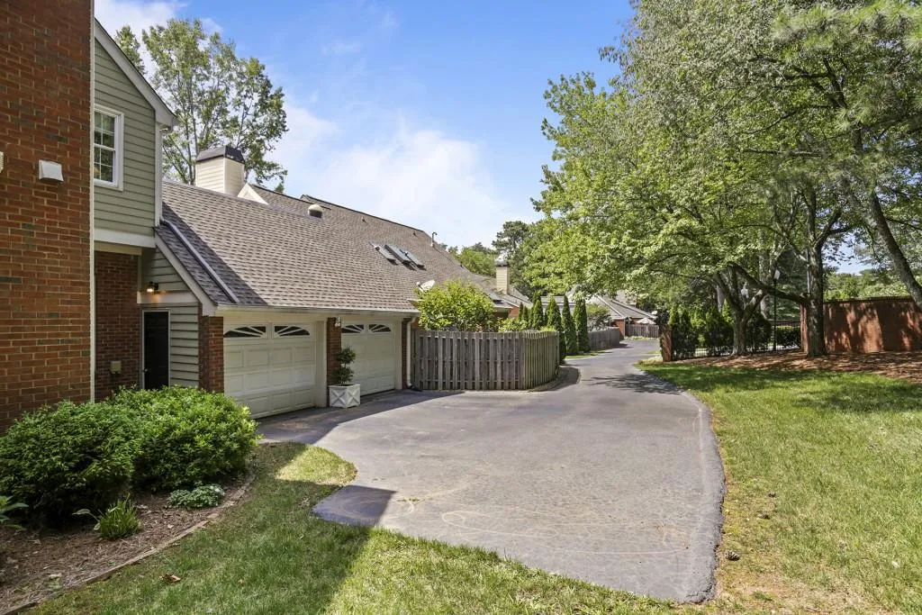 16 Vernon Glen Court, Atlanta, Georgia 30338, 3 Bedrooms Bedrooms, ,2 BathroomsBathrooms,Residential,Sold,16 Vernon Glen Court,7245877