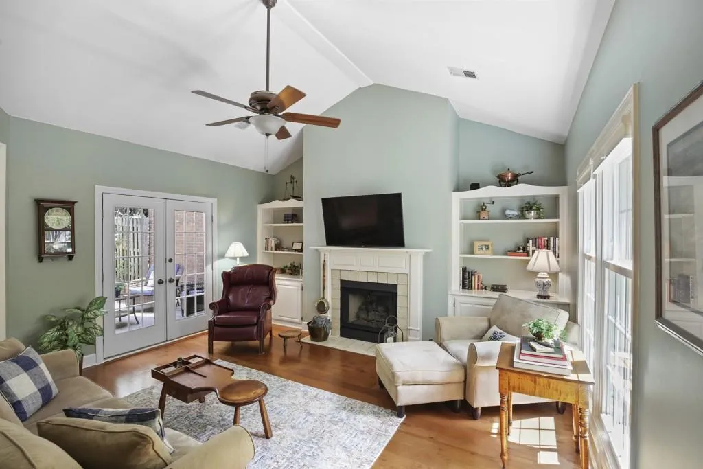 16 Vernon Glen Court, Atlanta, Georgia 30338, 3 Bedrooms Bedrooms, ,2 BathroomsBathrooms,Residential,Sold,16 Vernon Glen Court,7245877