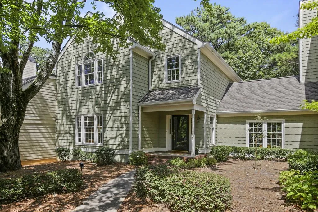 16 Vernon Glen Court, Atlanta, Georgia 30338, 3 Bedrooms Bedrooms, ,2 BathroomsBathrooms,Residential,Sold,16 Vernon Glen Court,7245877