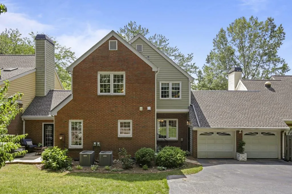 16 Vernon Glen Court, Atlanta, Georgia 30338, 3 Bedrooms Bedrooms, ,2 BathroomsBathrooms,Residential,Sold,16 Vernon Glen Court,7245877