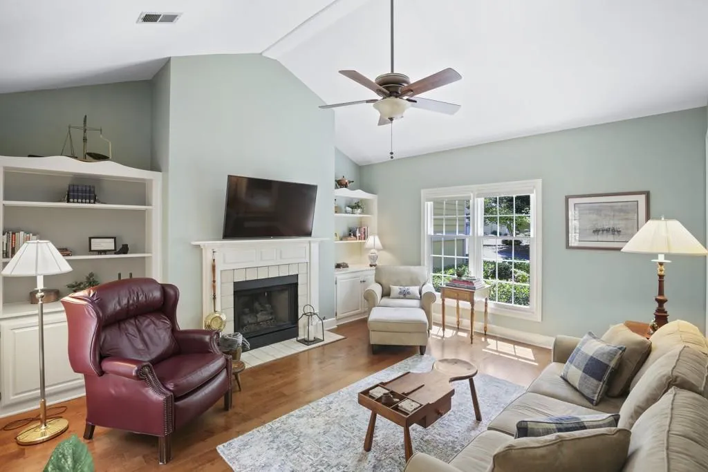 16 Vernon Glen Court, Atlanta, Georgia 30338, 3 Bedrooms Bedrooms, ,2 BathroomsBathrooms,Residential,Sold,16 Vernon Glen Court,7245877