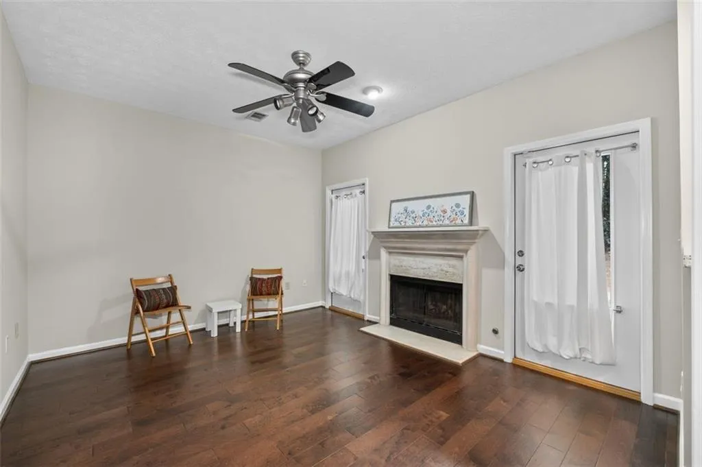 2680 Pine Tree Road Ne Unit 5, Atlanta, Georgia 30324, 3 Bedrooms Bedrooms, 0 ,2 BathroomsBathrooms,Residential,For Sale,2680 Pine Tree Road Ne Unit 5,7742123