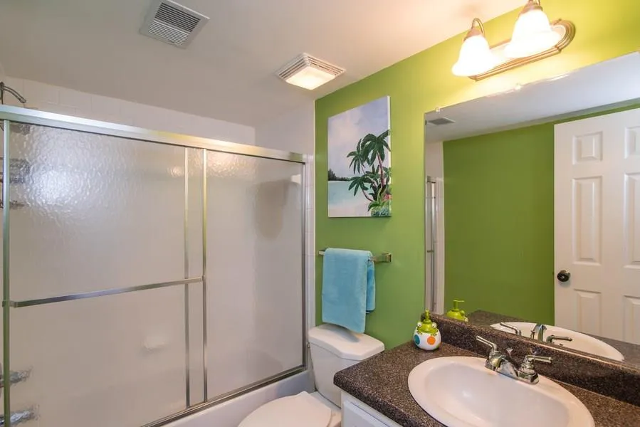 208 Brighton Point, Atlanta, Georgia 30328, 2 Bedrooms Bedrooms, ,2 BathroomsBathrooms,Residential,Sold,208 Brighton Point,5694121