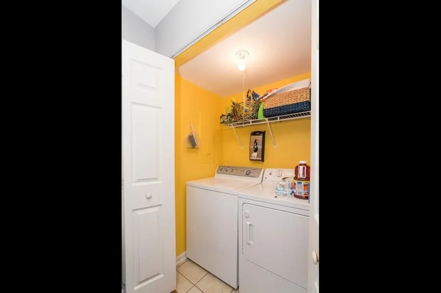 208 Brighton Point, Atlanta, Georgia 30328, 2 Bedrooms Bedrooms, ,2 BathroomsBathrooms,Residential,Sold,208 Brighton Point,5694121