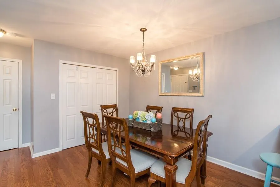 208 Brighton Point, Atlanta, Georgia 30328, 2 Bedrooms Bedrooms, ,2 BathroomsBathrooms,Residential,Sold,208 Brighton Point,5694121